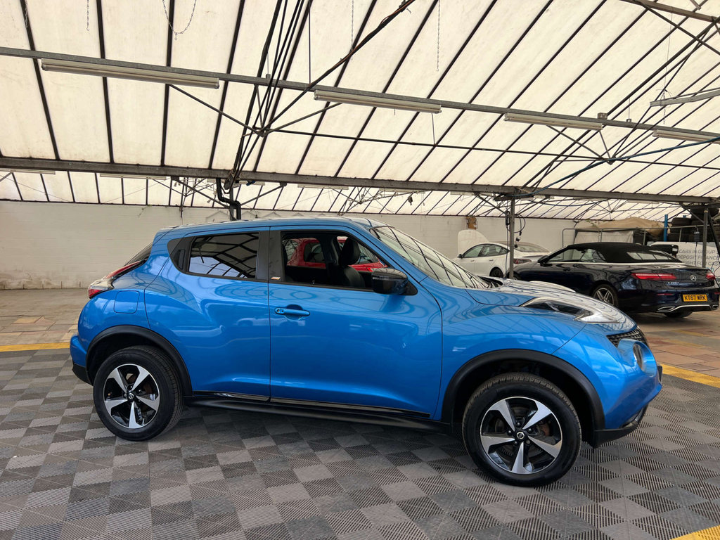 Nissan Juke Acenta Red #1