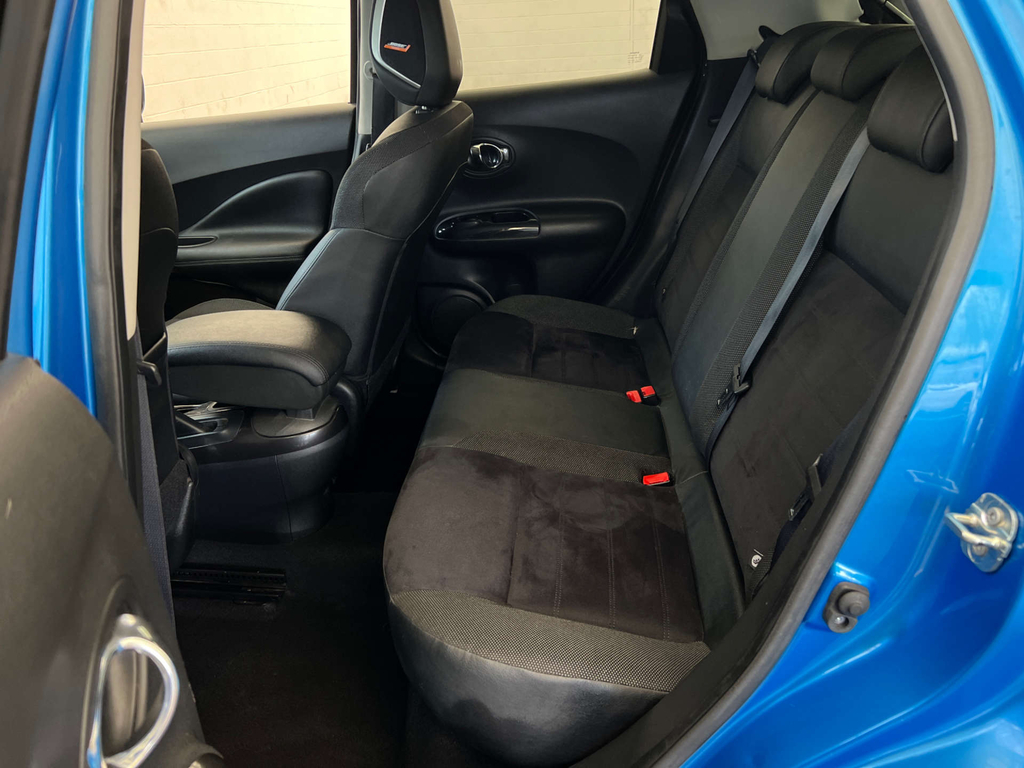 Nissan Juke Acenta Red #17