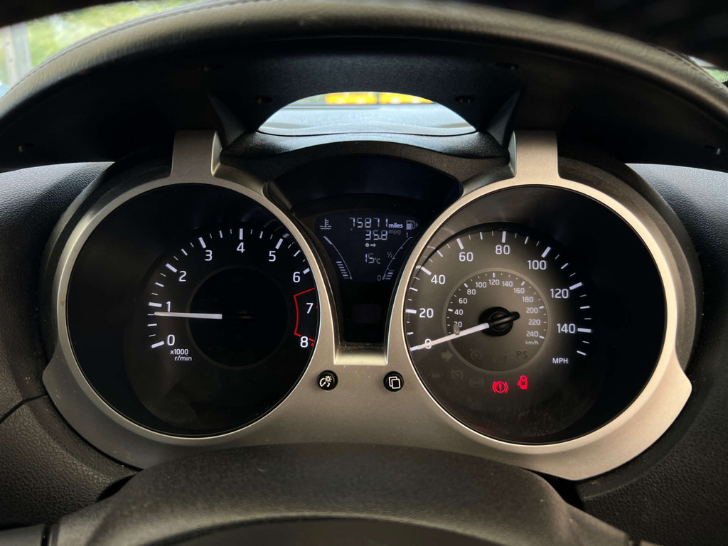 Nissan Juke Acenta Red #8