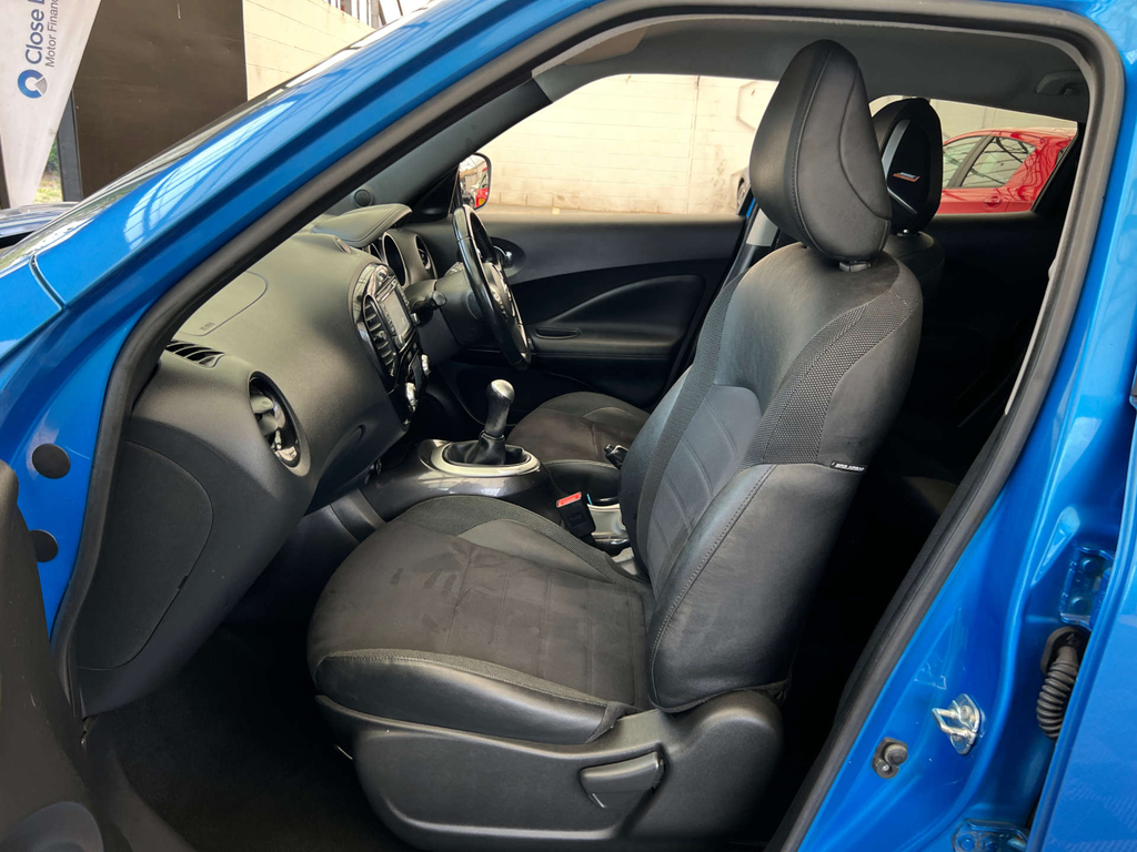 Nissan Juke Acenta Red #15