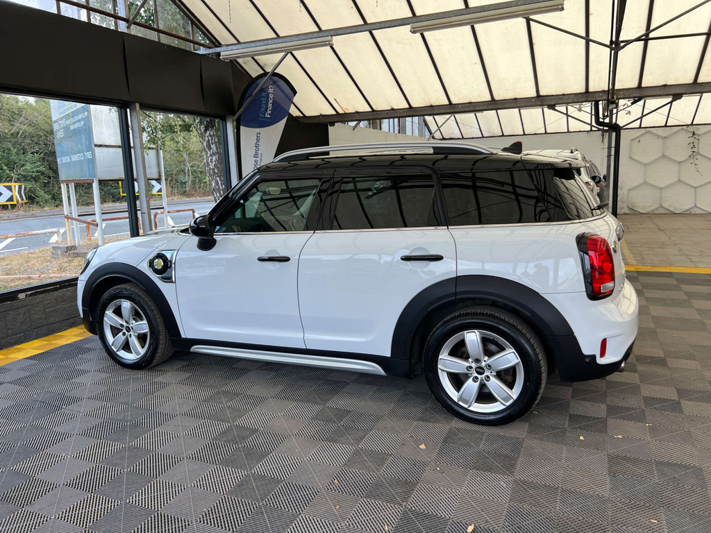 Mini Countryman Suv YG19GMC White #4