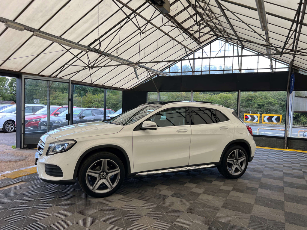 Mercedes-Benz GLA Class Suv FM68SXS White #3