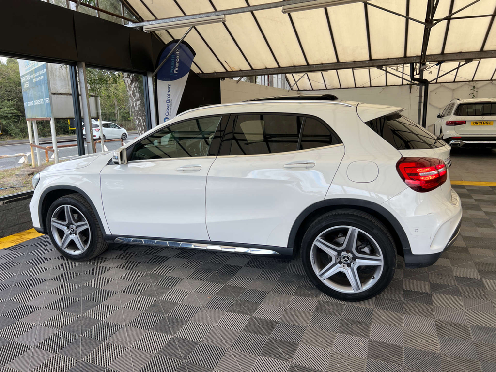 Mercedes-Benz GLA Class Suv FM68SXS White #4