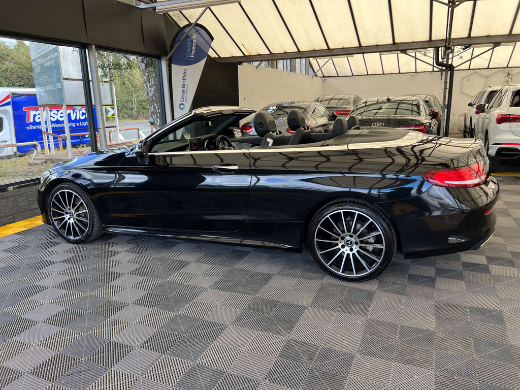 Mercedes-Benz C Class Convertible LV18YCK Black #3