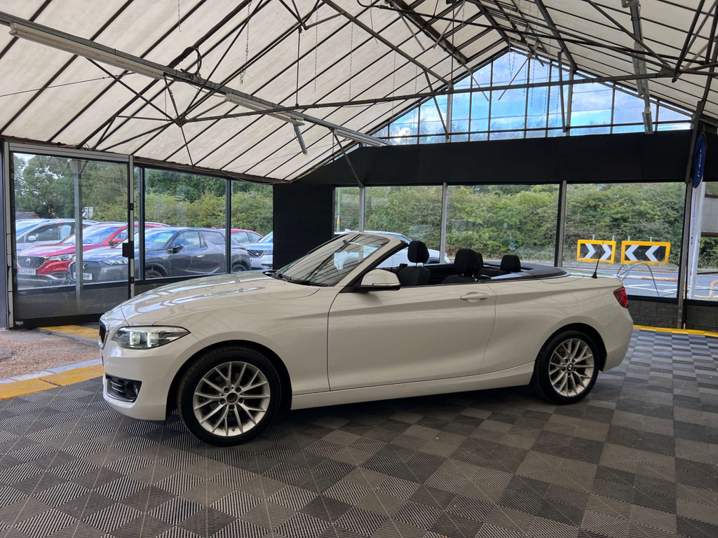 BMW 2 Series 218I Se White #3