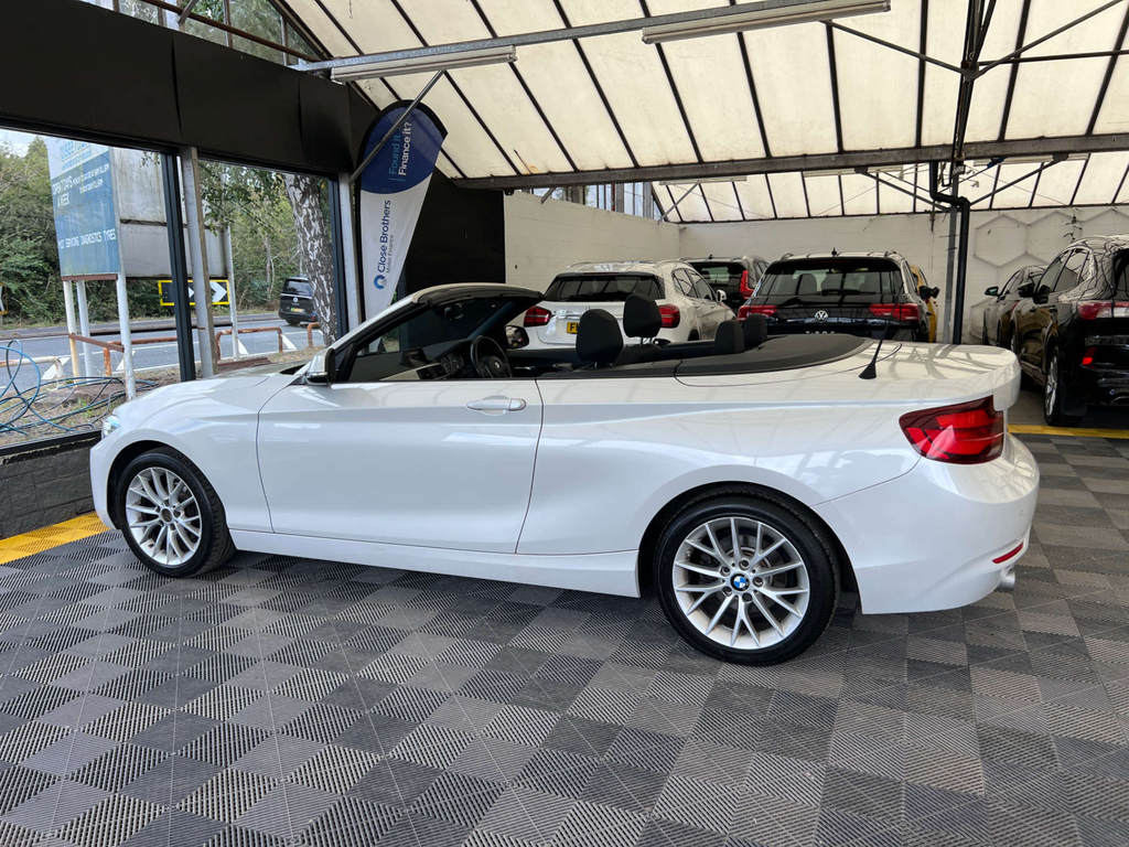 BMW 2 Series 218I Se White #4