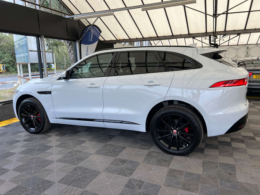 Jaguar F-Pace Suv SJ19RAX White #4