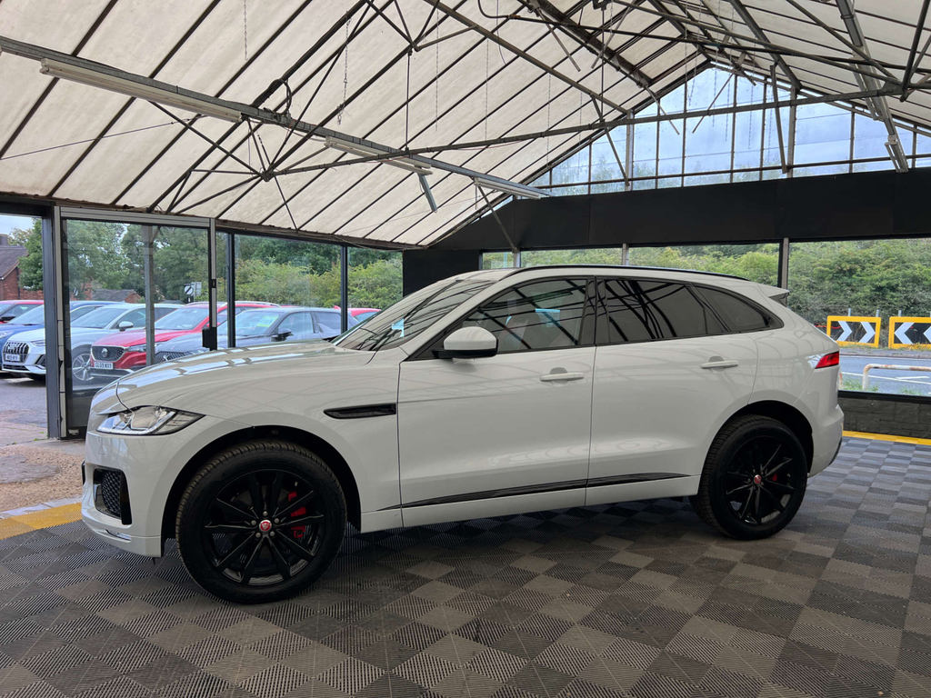 Jaguar F-Pace Suv SJ19RAX White #3