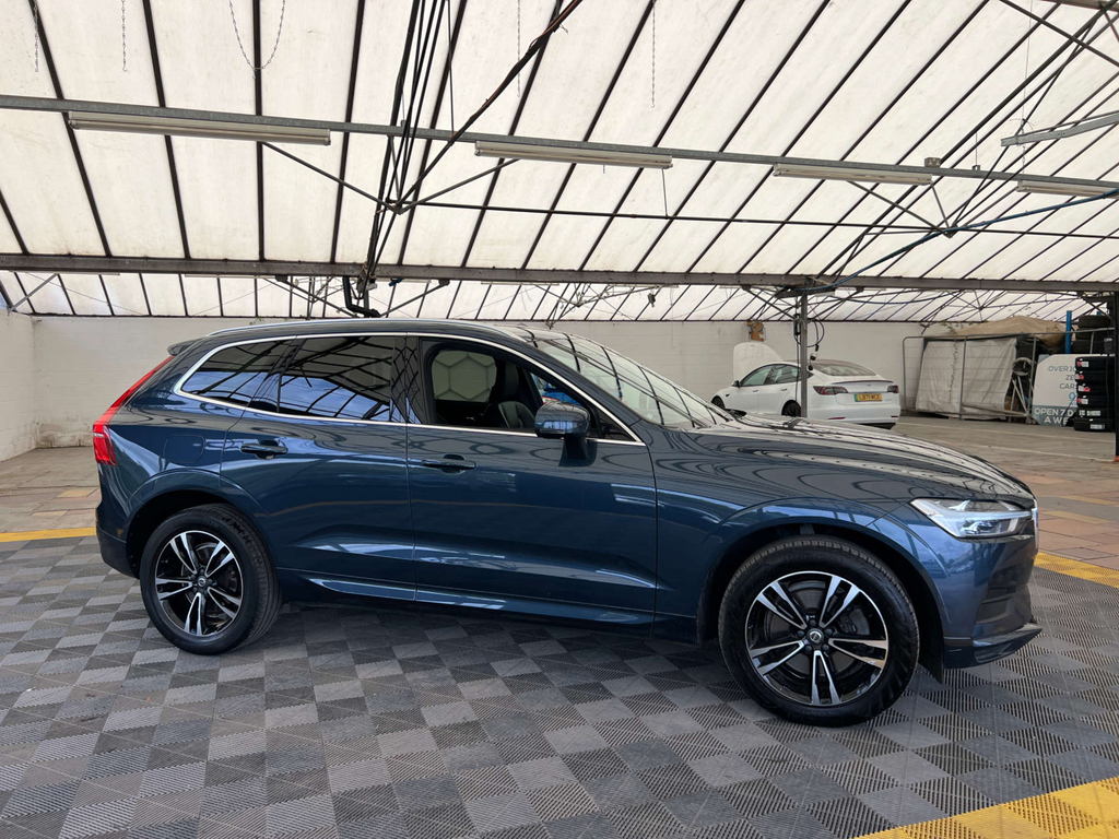 Volvo XC60 Suv Red #1