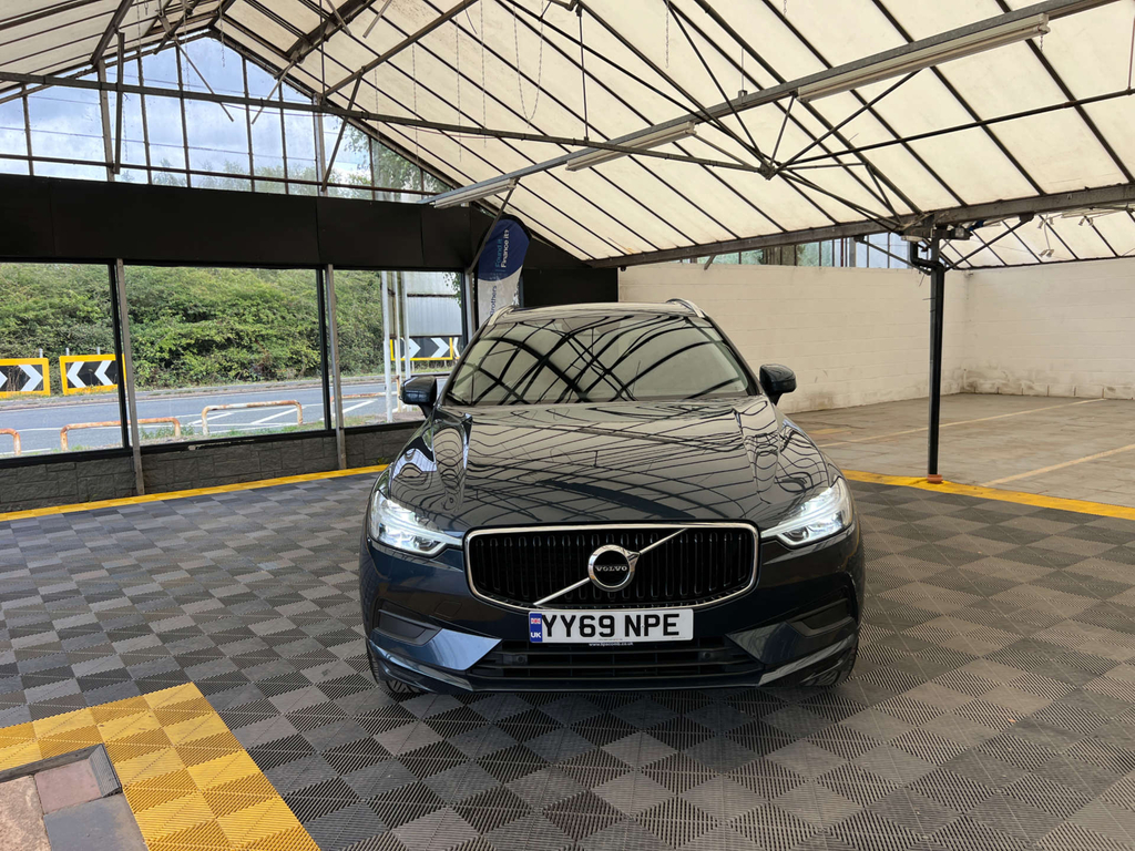 Volvo XC60 Suv Red #2