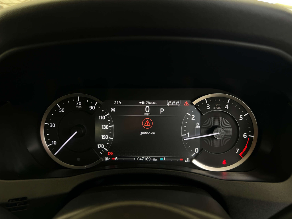 Jaguar XE 2.0 Se Silver #8