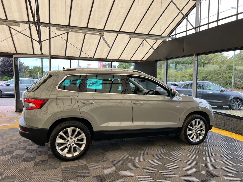 Skoda Karoq Suv Grey #6
