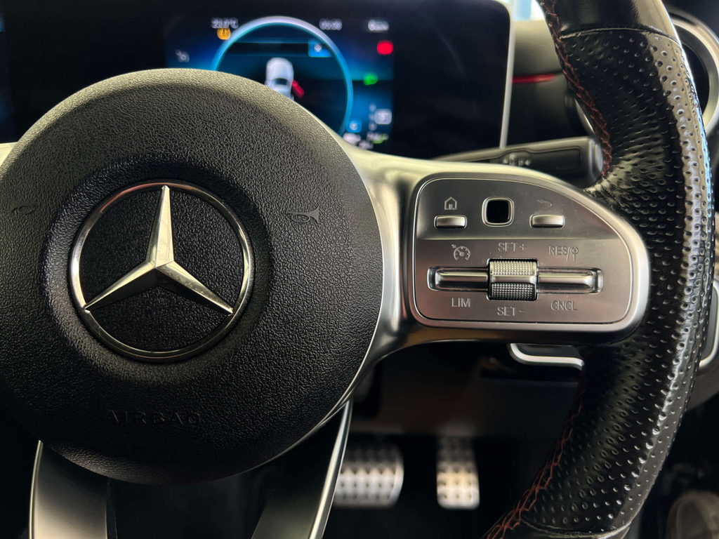 Mercedes-Benz A Class Uto White #10