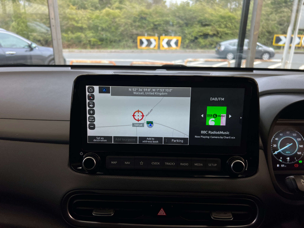 Hyundai Kona Premium Red #11