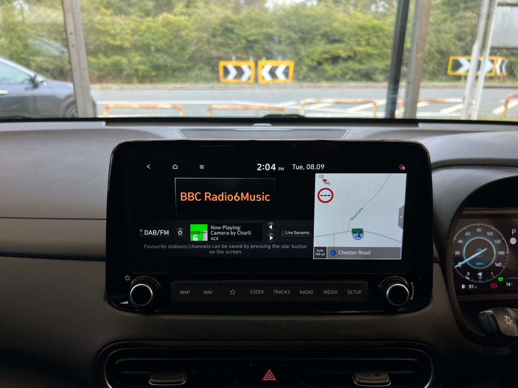 Hyundai Kona Premium Red #12