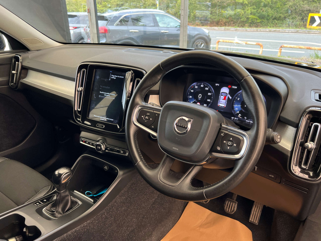 Volvo XC40 1.5 T3 R-design Black #7