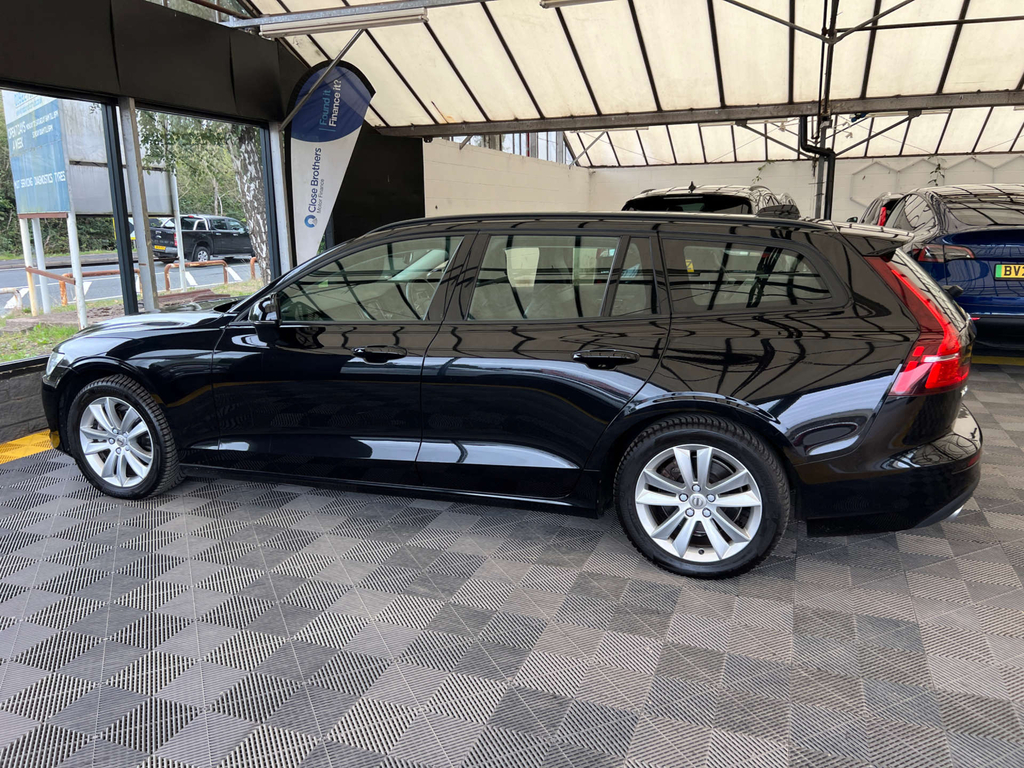 Volvo V60 Estate Black #4