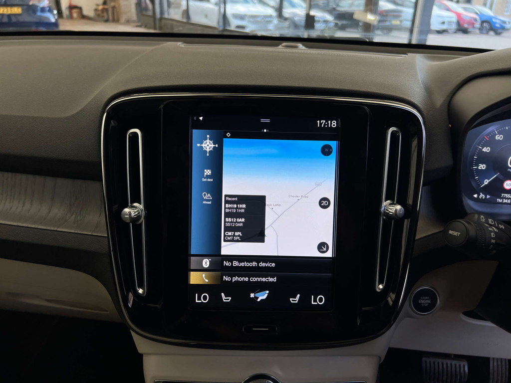 Volvo XC40 1.5 T3 163 R Design Black #10