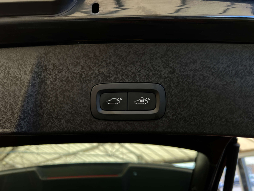Volvo XC40 1.5 T3 163 R Design Black #19