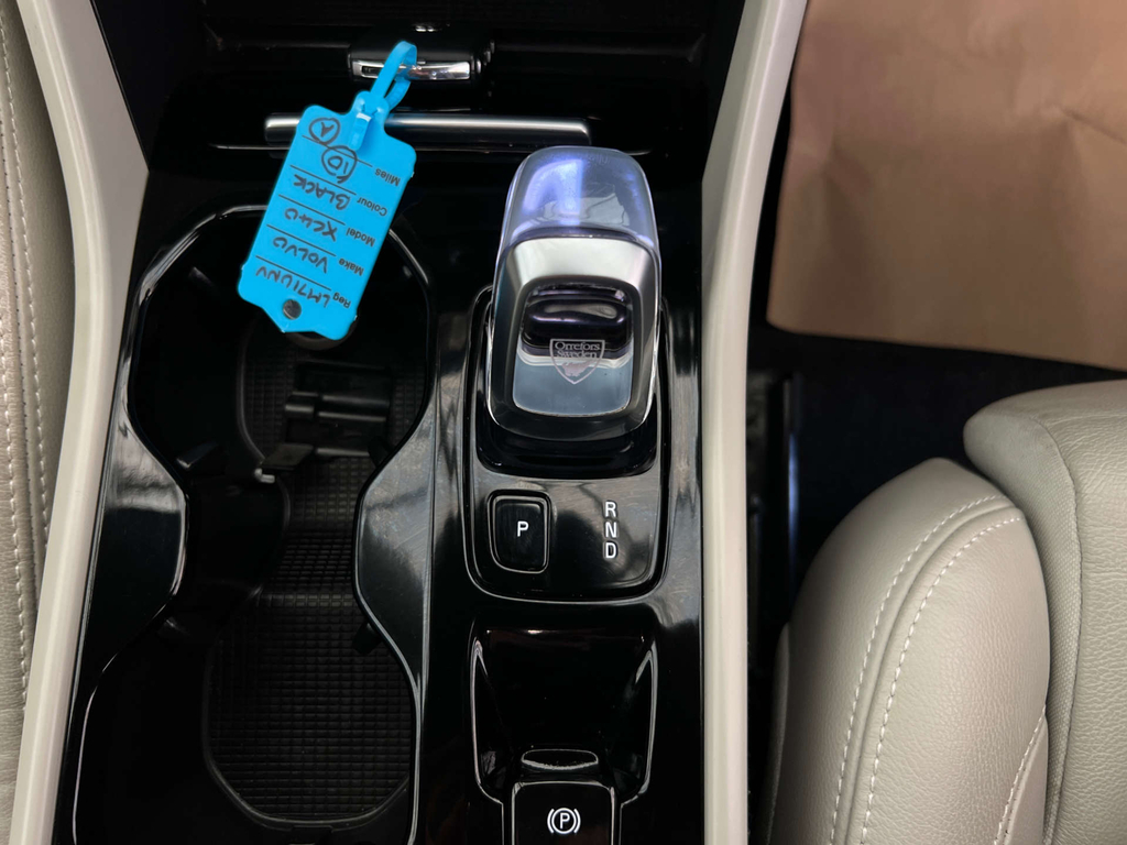 Volvo XC40 1.5 T3 163 R Design Black #15