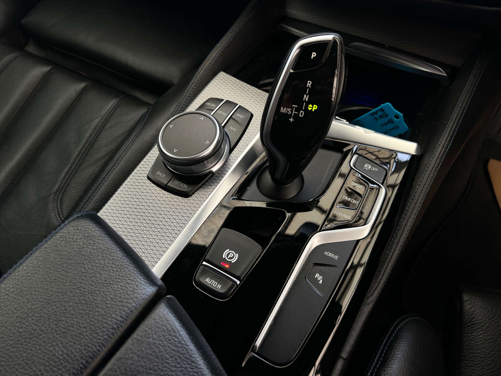 BMW 5 Series 520D M Sport #14
