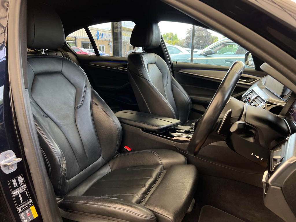 BMW 5 Series Saloon Black #4