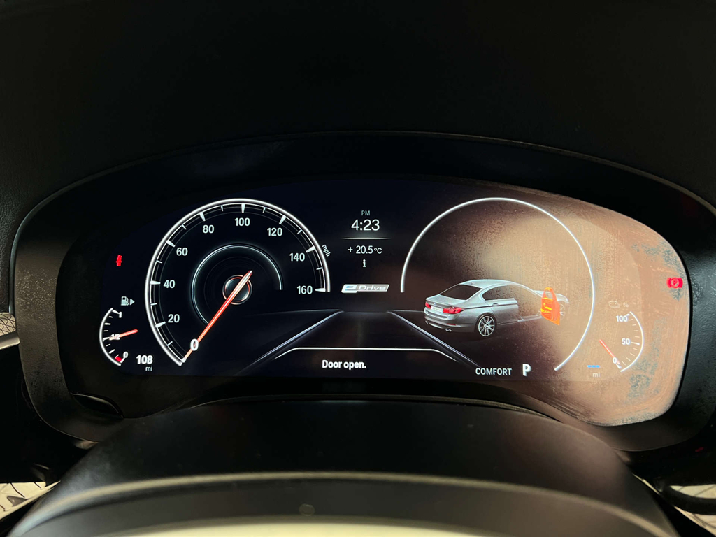 BMW 5 Series Saloon Black #6