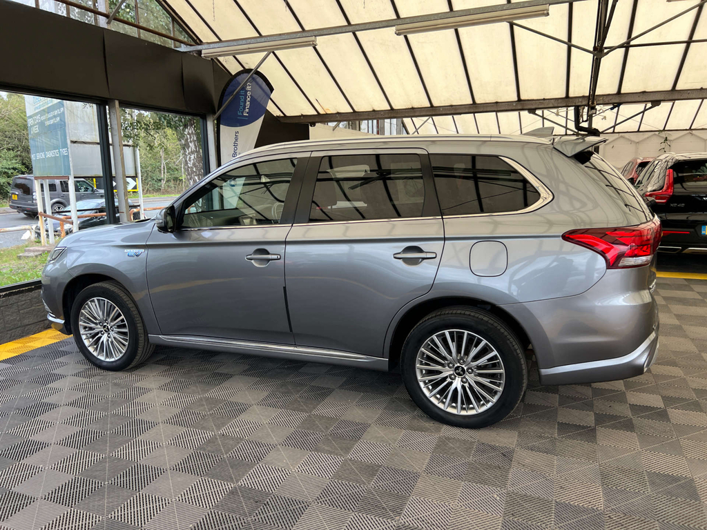Mitsubishi Outlander Suv Grey #4