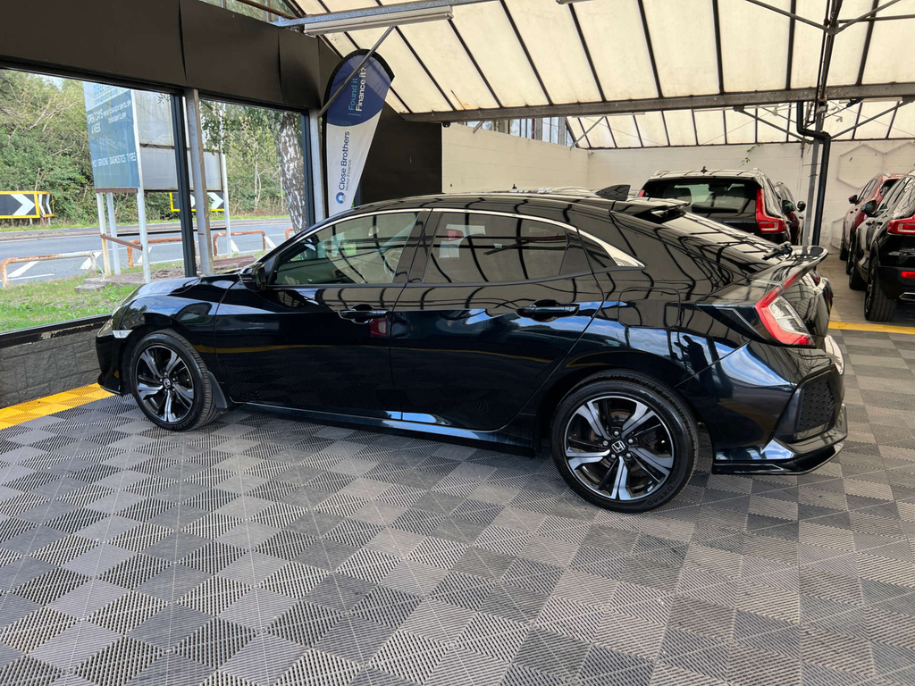 Honda Civic Hatchback Black #4