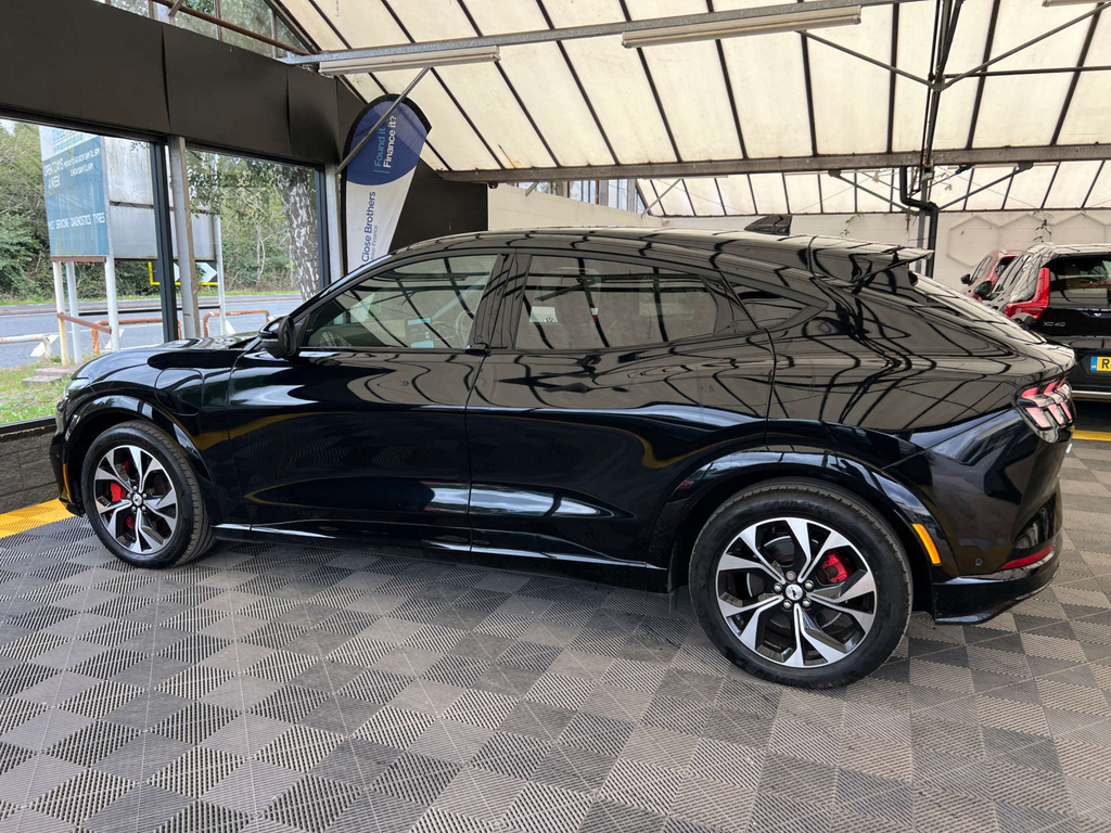 Ford Mustang Suv Black #4