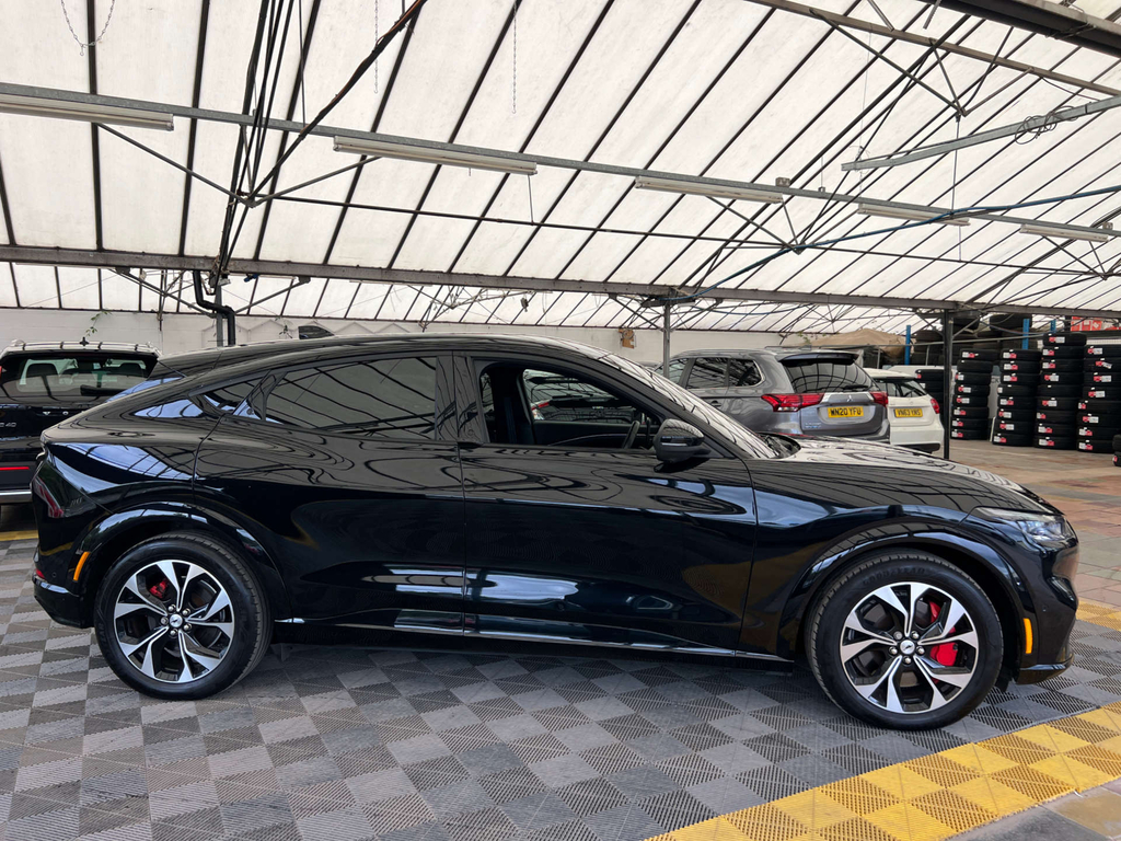 Ford Mustang Suv Black