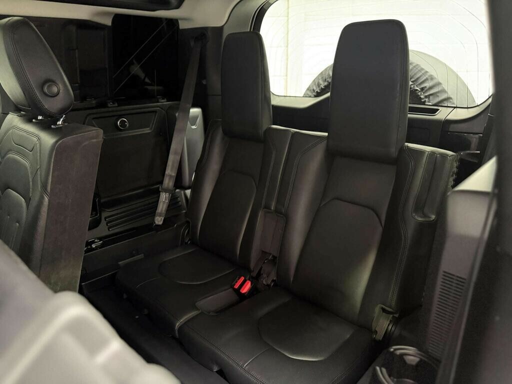 Land Rover Defender 110 Defender First Edition D Mhev Silver #10