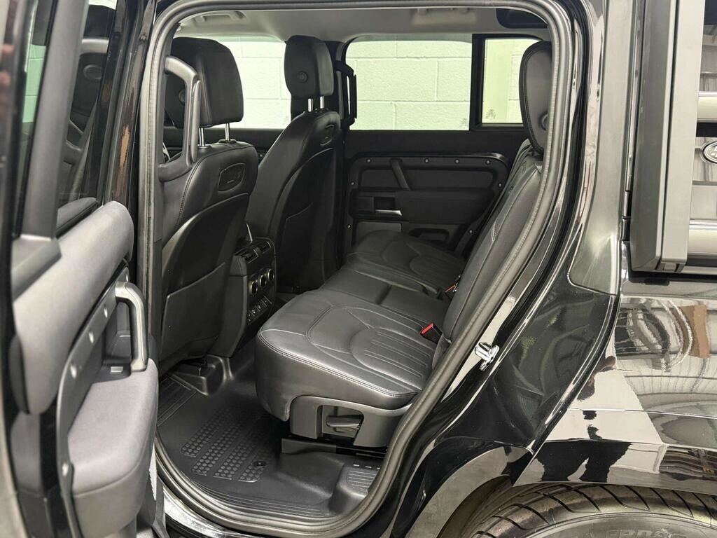 Land Rover Defender 110 Defender First Edition D Mhev Silver #9