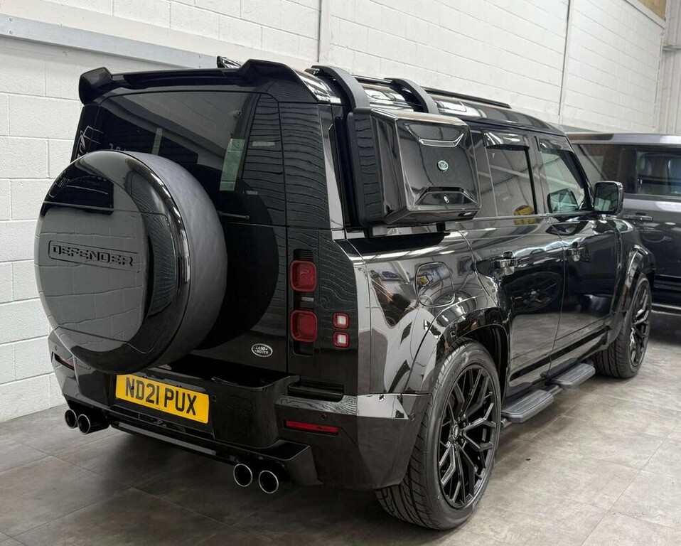 Land Rover Defender 110 3.0 D250 Mhev S Black #4