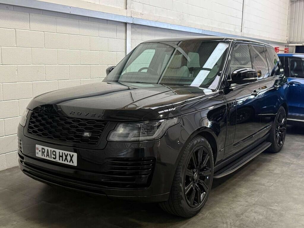 Land Rover Range Rover 3.0 Sd V6 Vogue 201919 Black #2