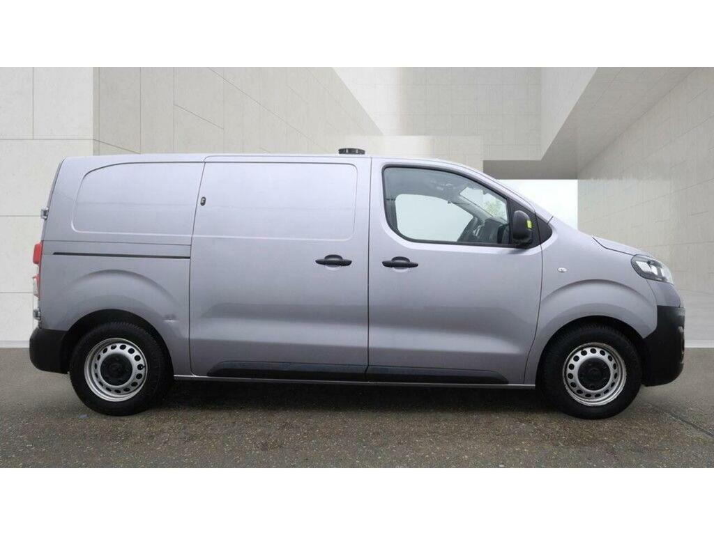 Vauxhall Vivaro Prime White #11