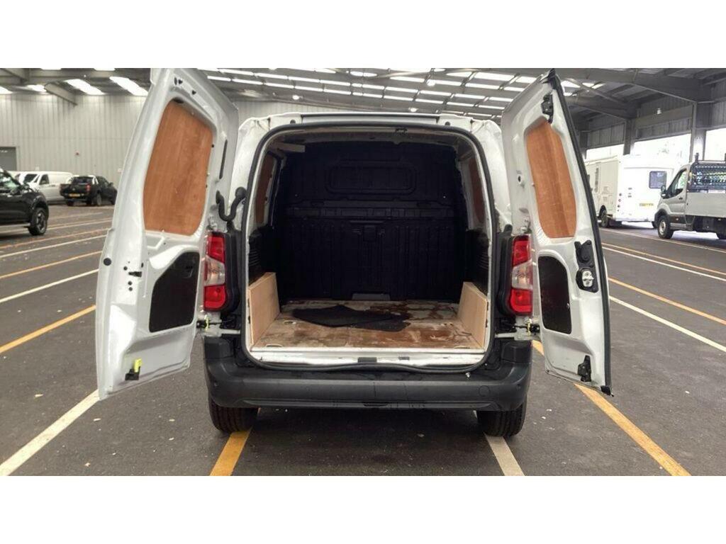 Vauxhall Combo 1.5 Turbo D 2300 Prime Crew Van 6Dr #9