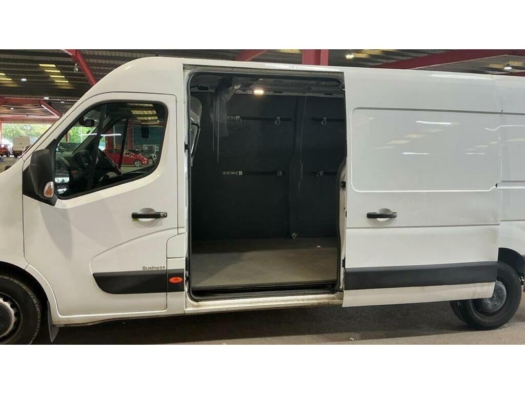 Renault Master 2.3 Dci Energy 35 Business Fwd Lwb Medium Roof Eur White #2