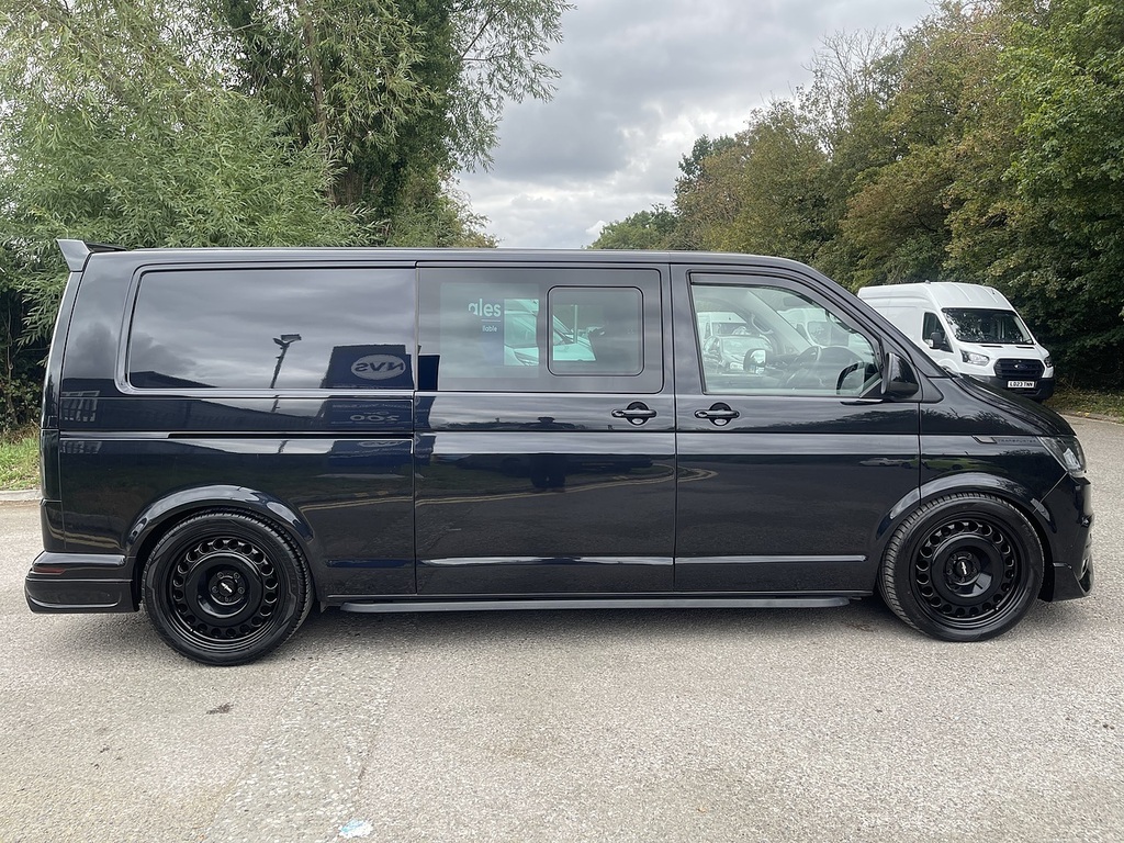 Volkswagen Transporter 2.0 Tdi T32 Highline Kombi Dsg Fwd Lwb High Roof E Black #5