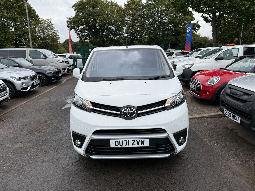 Toyota PROACE 2.0D Design Medium Black #13