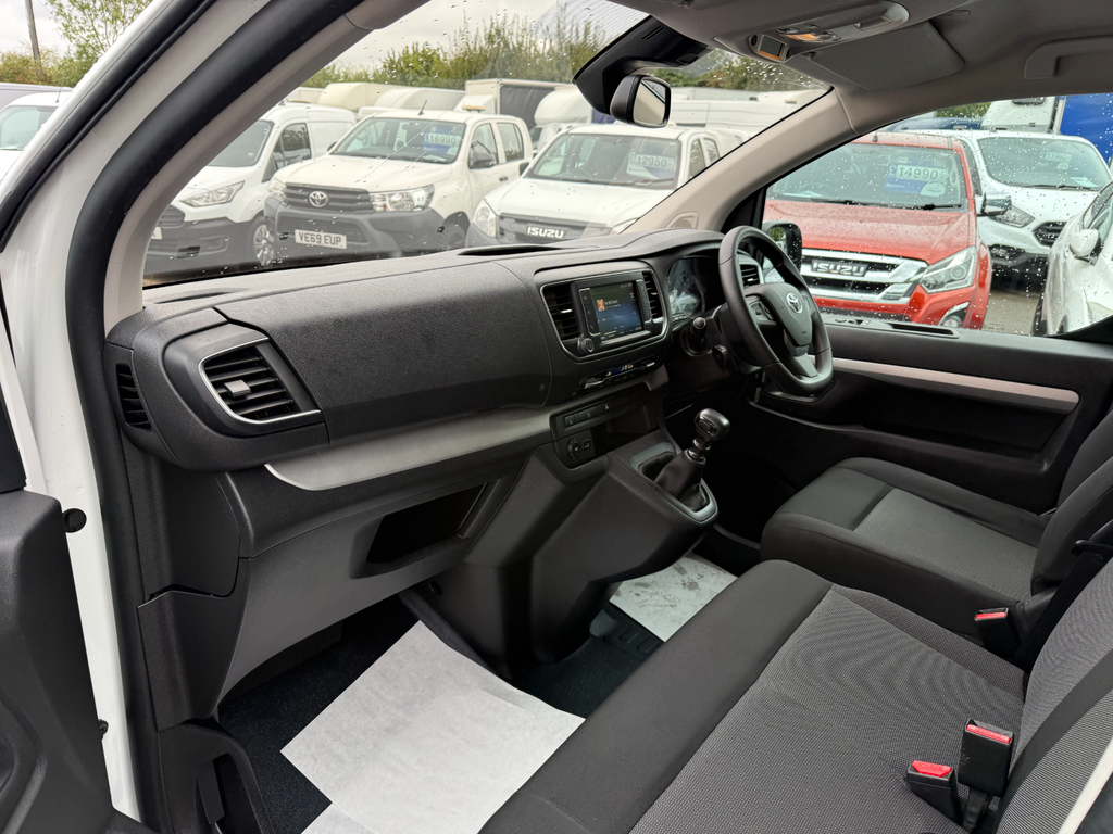 Toyota PROACE 2.0D Design Medium Black #7