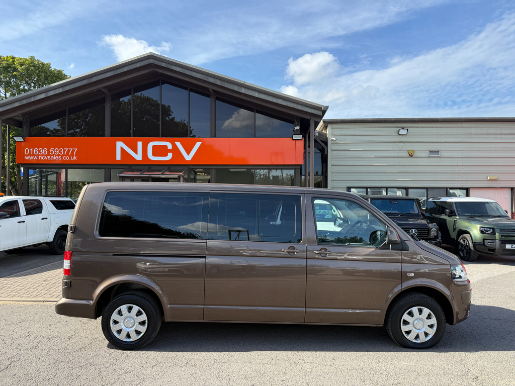 Volkswagen Transporter Shuttle T30 Tdi Shuttle Se Dsg Half Camper No Vat Brown #2