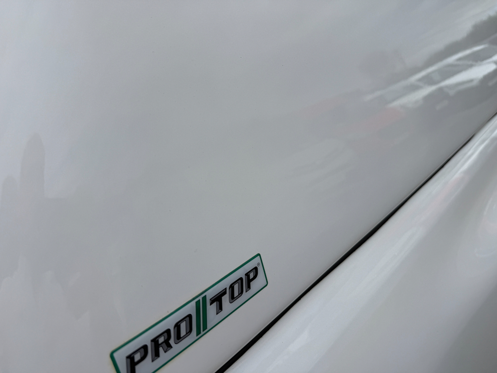 Toyota HILUX D-4d Active White #7