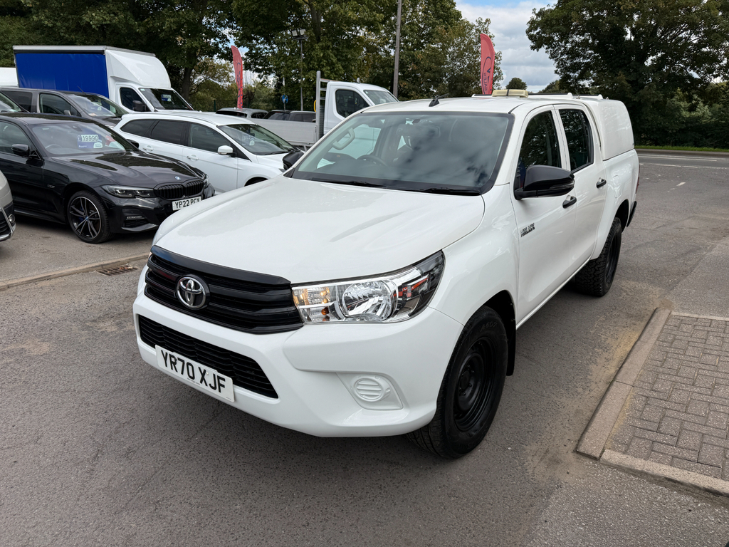 Toyota HILUX D-4d Active White #9