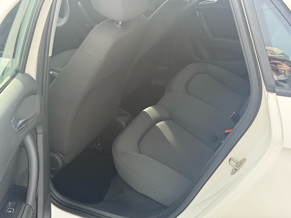 Audi A1 Tfsi Sport Black #10