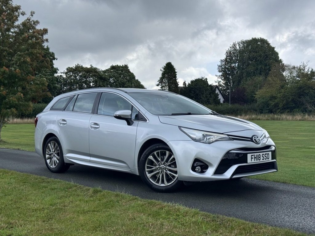 Toyota Avensis 2L Business Edition Silver
