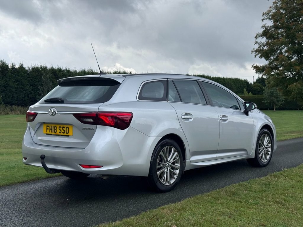 Toyota Avensis 2L Business Edition Silver #4
