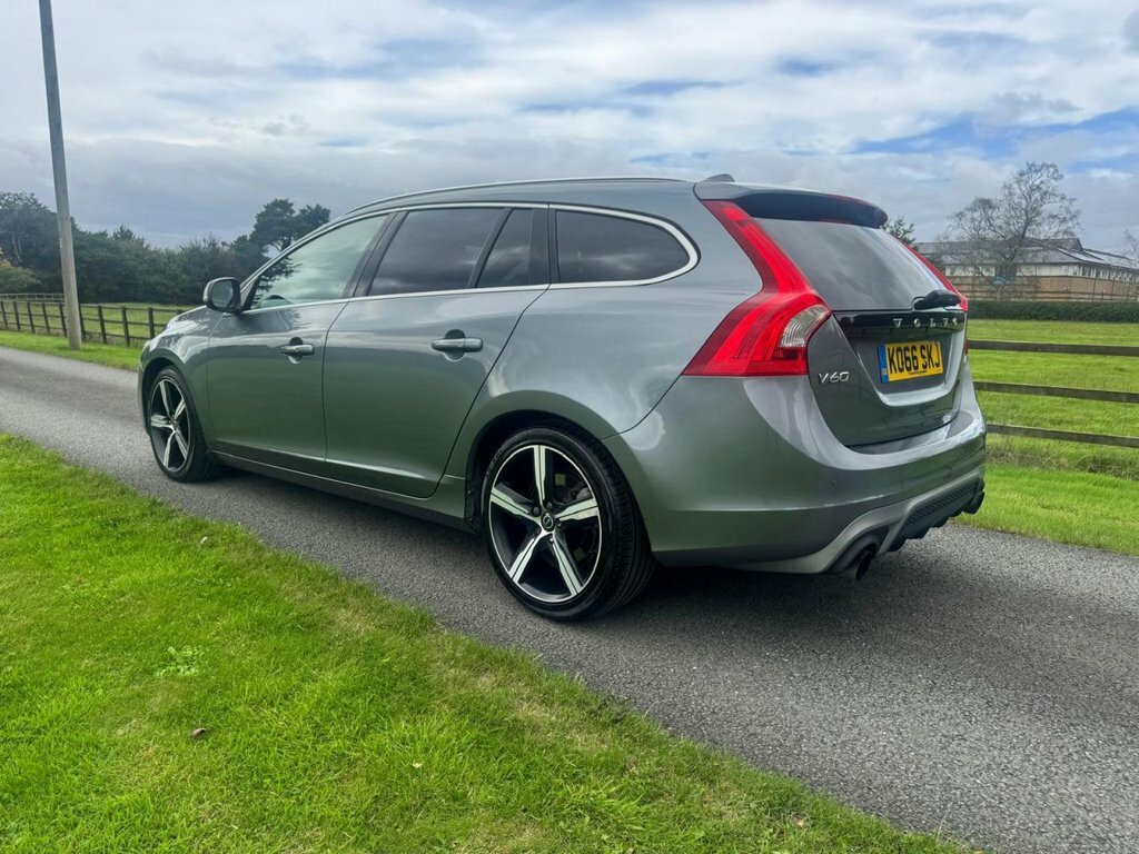 Volvo V60 2L R-design Lux Nav Grey #3