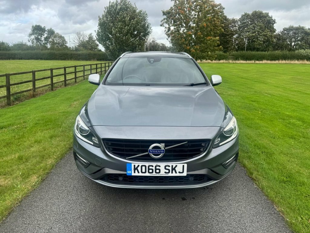 Volvo V60 2L R-design Lux Nav Grey #6
