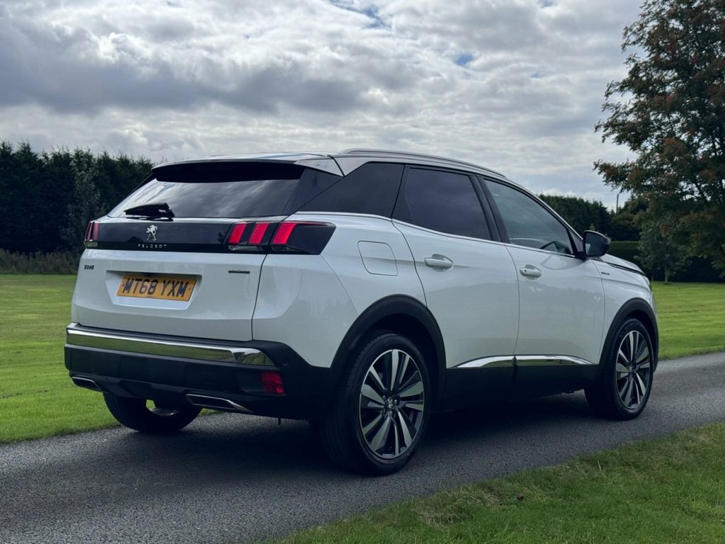 Peugeot 3008 1.2L Gt Line White #4